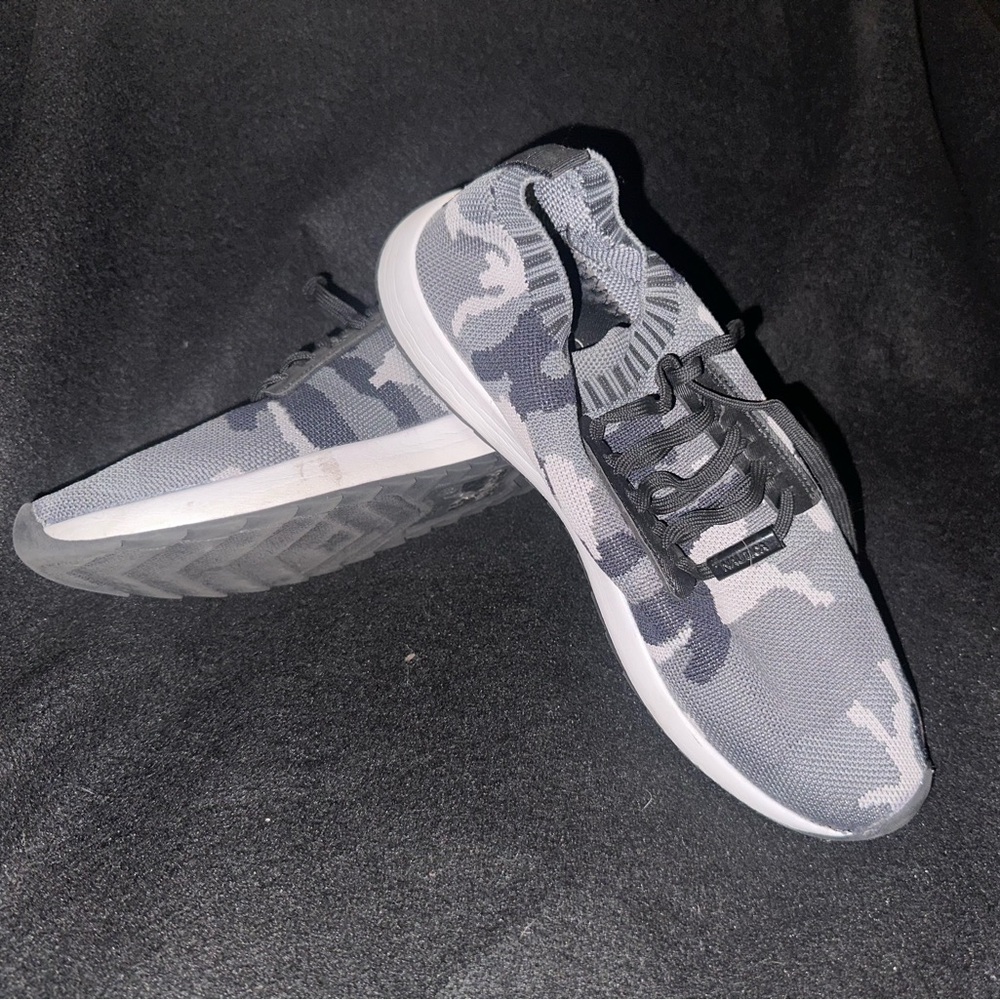 Nautica fly knit sneakers